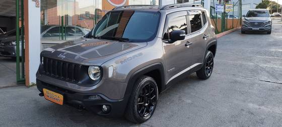 JEEP RENEGADE 2.0 16V TURBO DIESEL MOAB 4P 4X4 AUTOMÁTICO JEEP RENEGADE 2.0 16V TURBO DIESEL MOAB 4P 4X4 AUTOMÁTICO